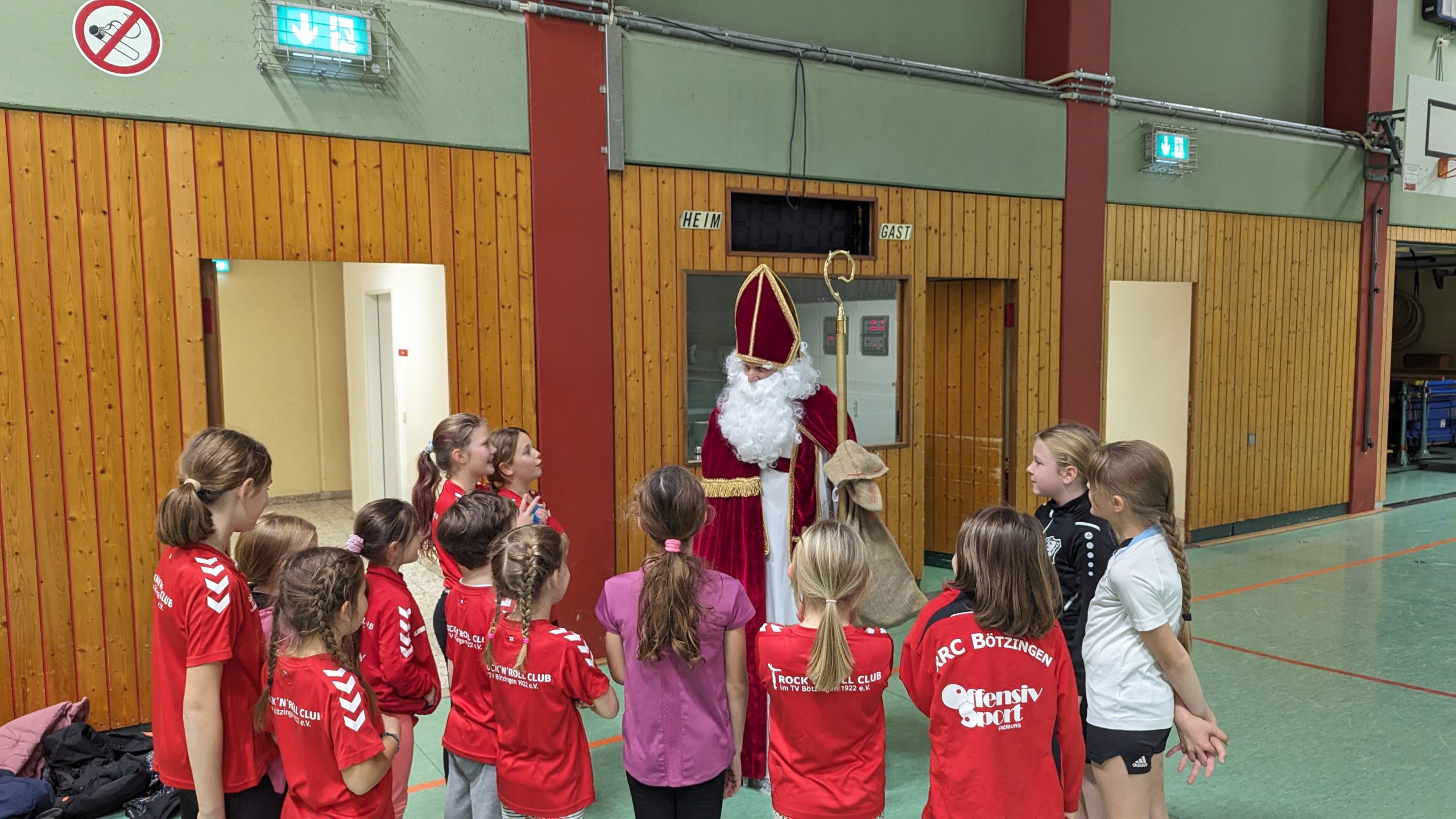 Read more about the article Nikolaus zu Besuch im Mini-Training